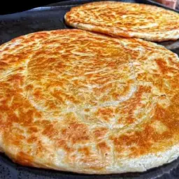 Plain Feteer Meshaltet